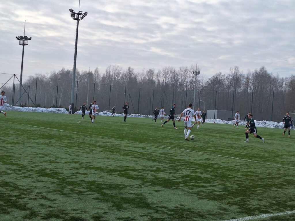 Wygrana na koniec roku. Star lepszy od rezerw Cracovii.