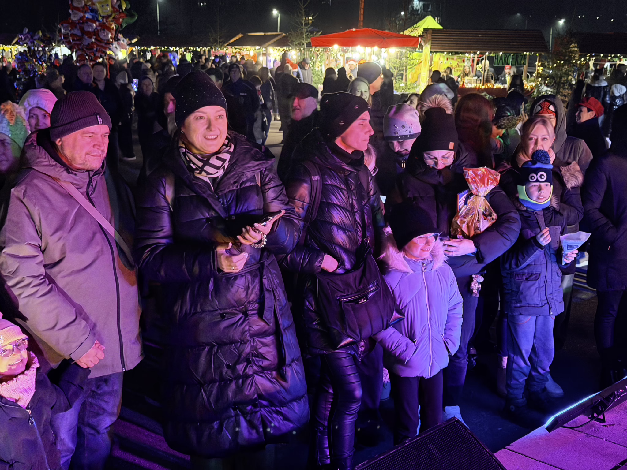 9. Jarmark Bożonarodzeniowy w Starachowicach na placu Szlakowisko – stoiska i świąteczna atmosfera