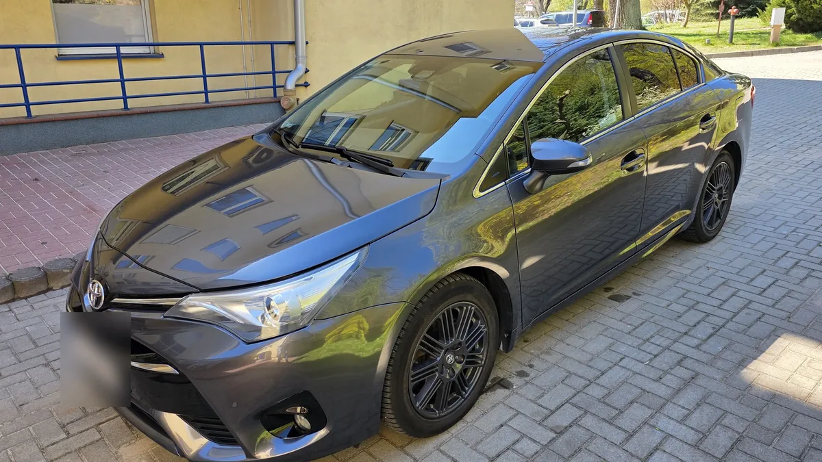Powiat sprzedaje Toyotę Avensis. Cena wywoławcza 35 tys. zł